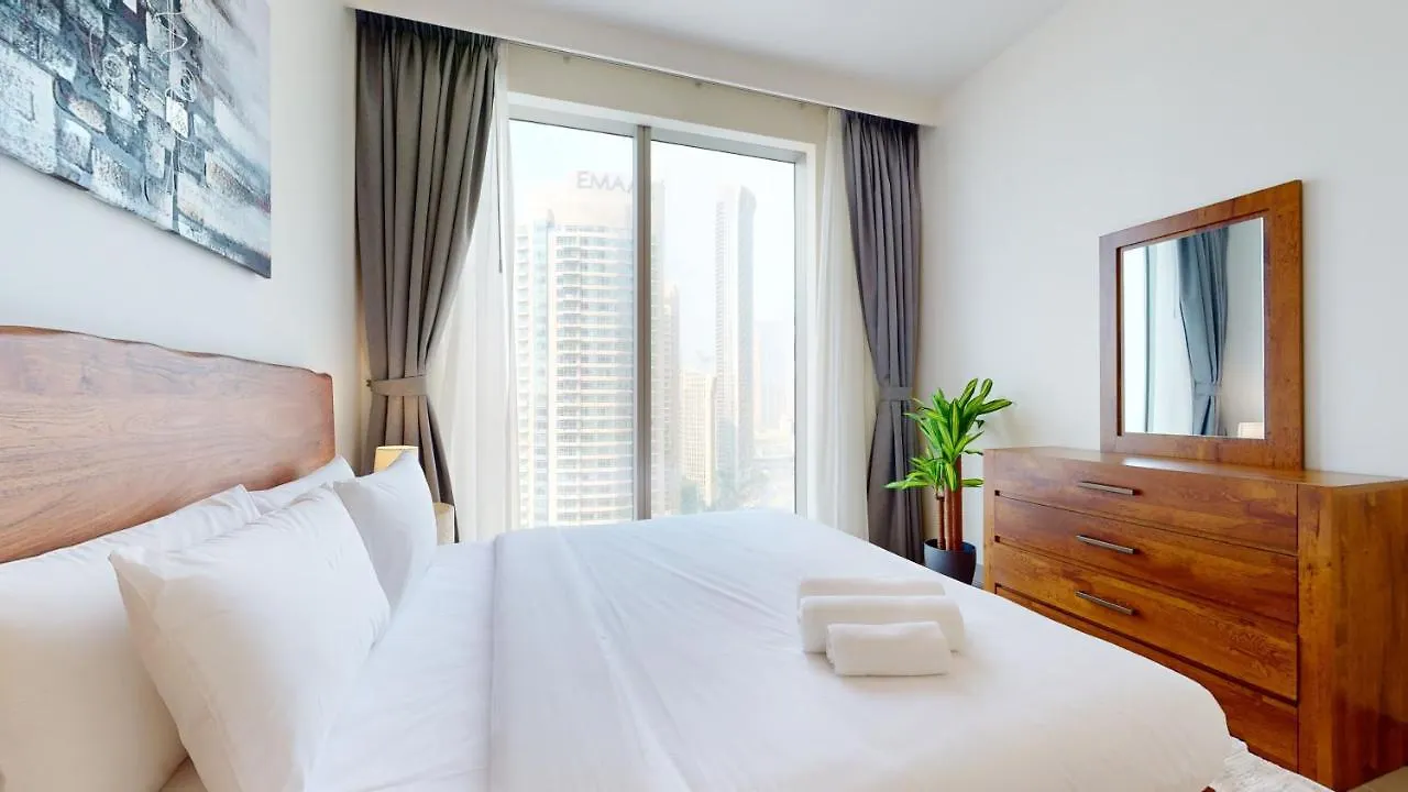 Apartment Forte Tower 2 - Glamorous Three Bedroom Dubai United Arab Emirates