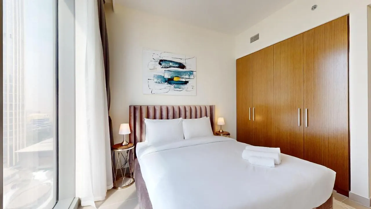 Forte Tower 2 - Glamorous Three Bedroom Dubai
