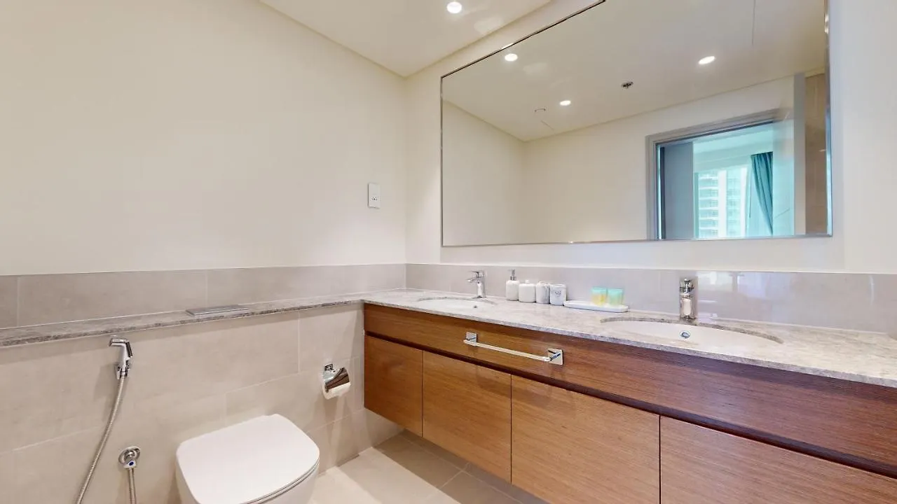 Apartment Forte Tower 2 - Glamorous Three Bedroom Dubai United Arab Emirates